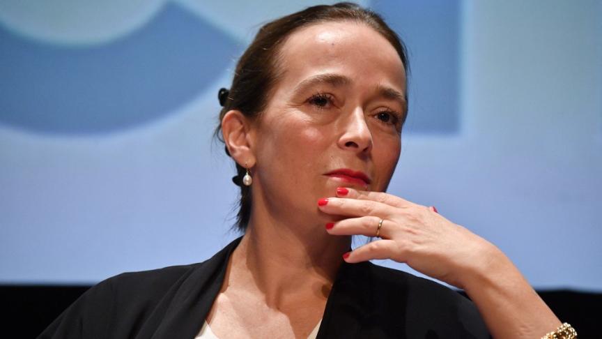 « CNews est une chaîne d’extrême droite » : la patronne de France Télévisions Delphine Ernotte attaque CNews et Vincent Bolloré