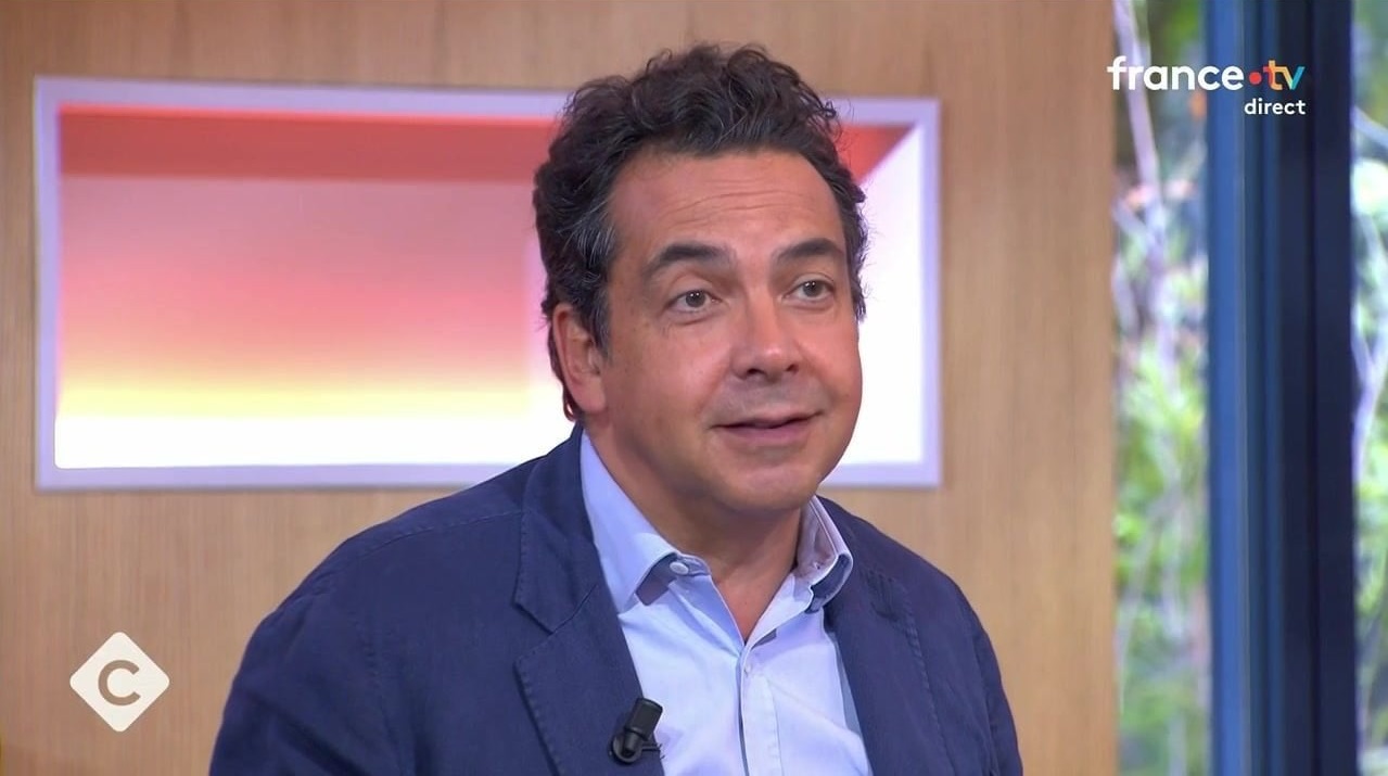 Patrick Cohen face aux accusations : son explication dans C à vous jugée scandaleuse par un homme politique