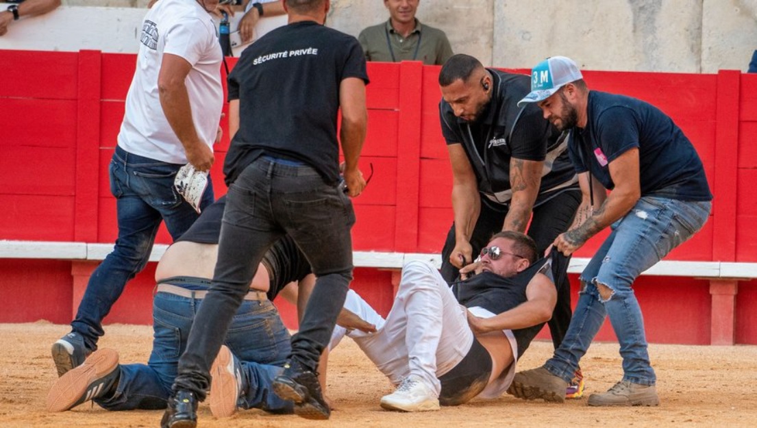 jeremstar-garde-a-vue-corrida-nimes