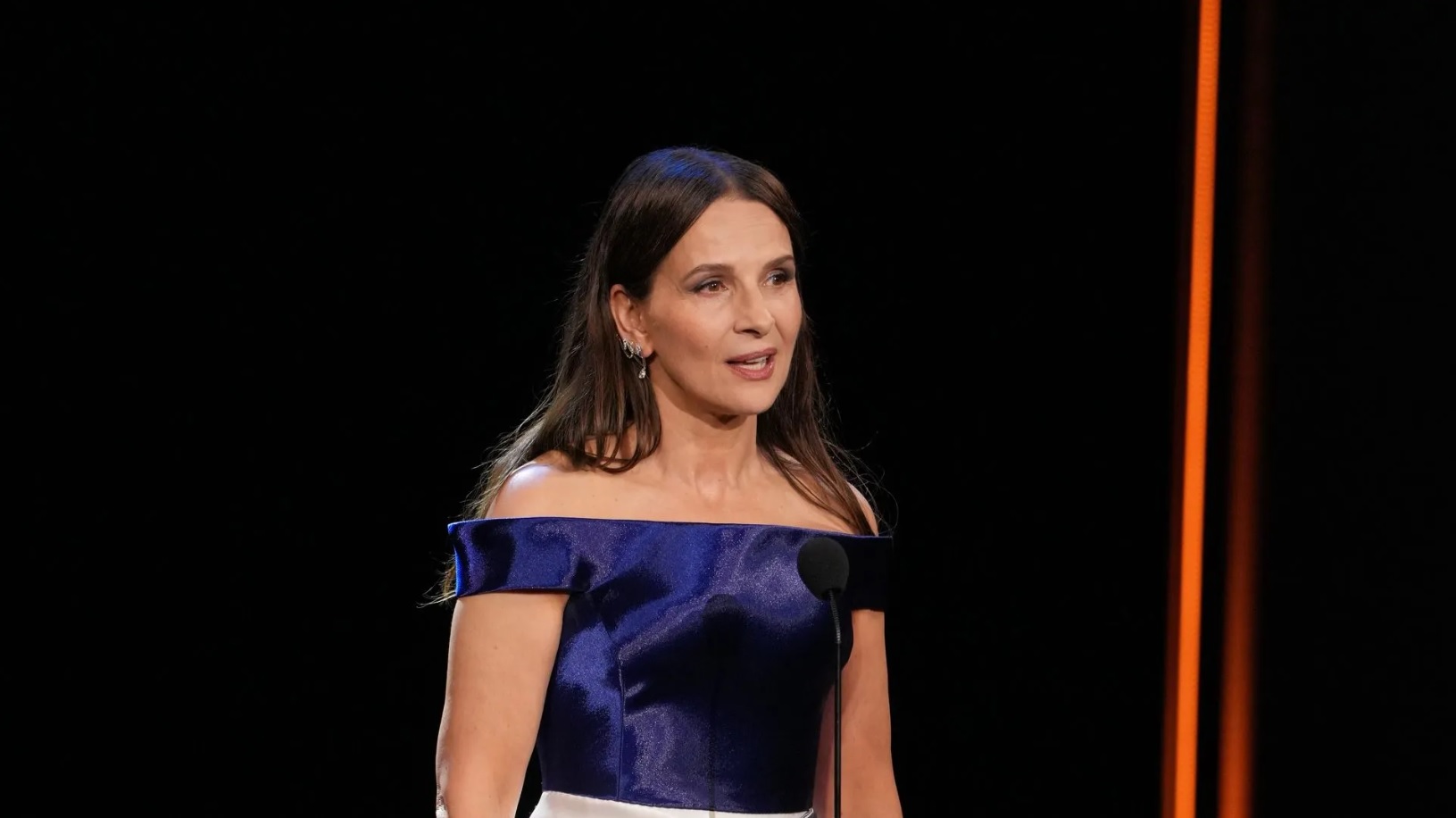 Un monde de fous, de malades mentaux, Réveillons-nous : le cri d’alerte de Juliette Binoche au Festival de San Sebastián