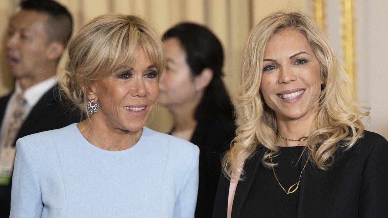Brigitte Macron : sa fille Laurence Auzière rayonne lors d’un vernissage exceptionnel en Chine aux côtés de son compagnon