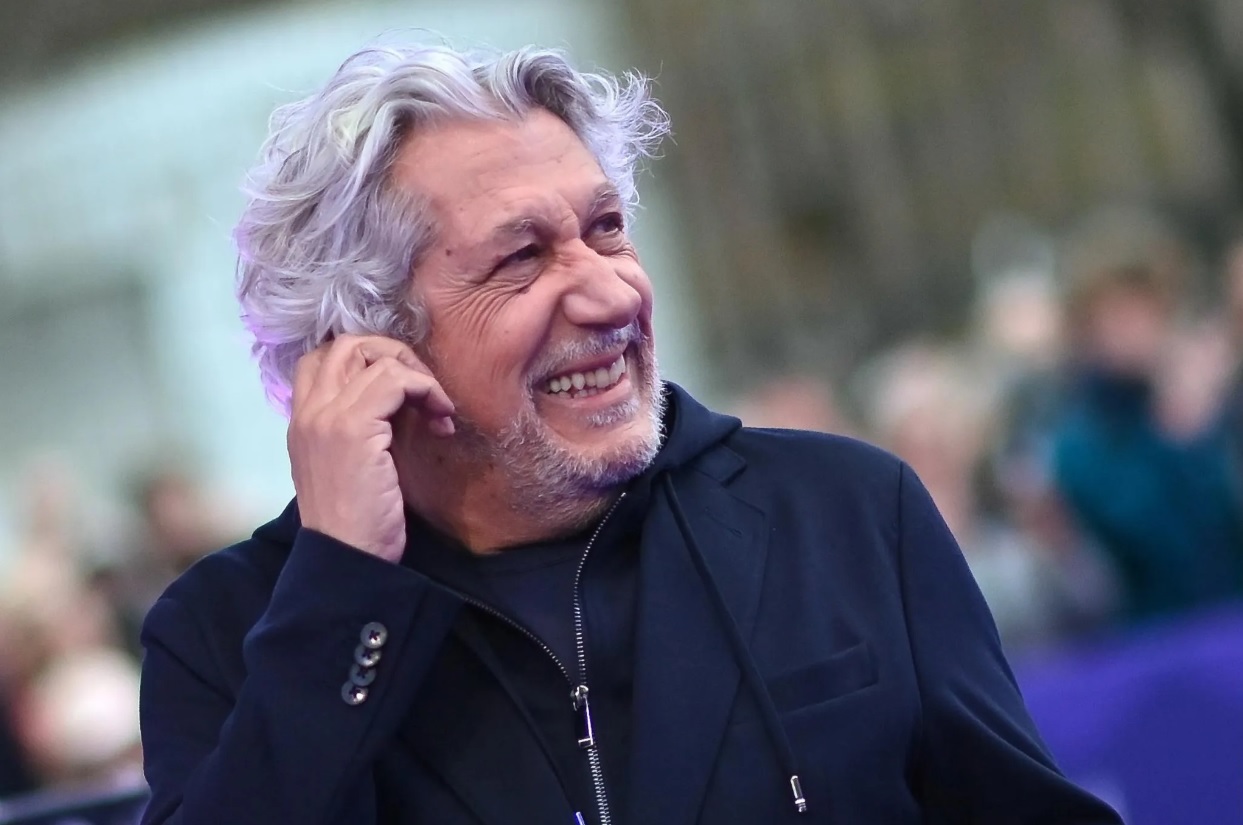 C’est l’amour fou : Alain Chabat devient grand-père pour la deuxième fois grâce à sa fille Louise, et la tendre annonce fait fondre les internautes