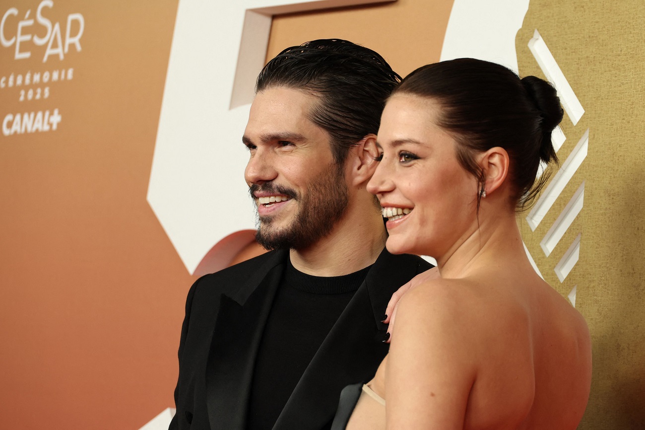 François Civil très en colère : il dément les rumeurs de grossesse autour d’Adèle Exarchopoulos