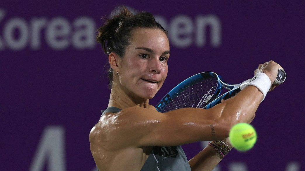 Tennis : pourquoi Loïs Boisson, en larmes, a été obligée d’abandonner au tournoi de Pékin