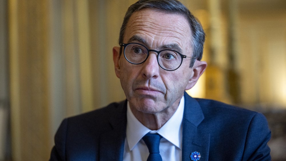 Je n’allais pas partir comme un voleur : Bruno Retailleau défie Matignon et fait ses adieux à Beauvau devant la presse