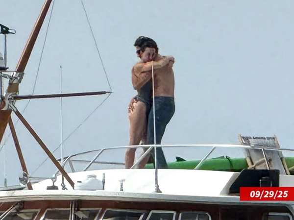 Katy Perry et Justin Trudeau photographiés enlacés sur un yacht en Californie