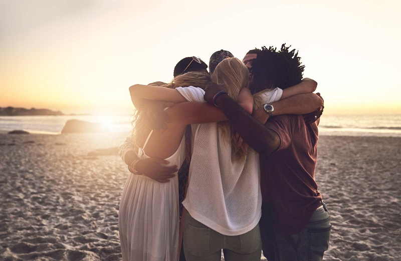 Nouvelle Lune du 21 octobre : ces trois signes qui vont réinventer leurs relations et transformer leurs liens