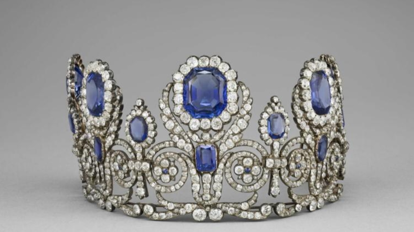 Vol au Louvre : voici la liste des huit bijoux royaux encore introuvables
