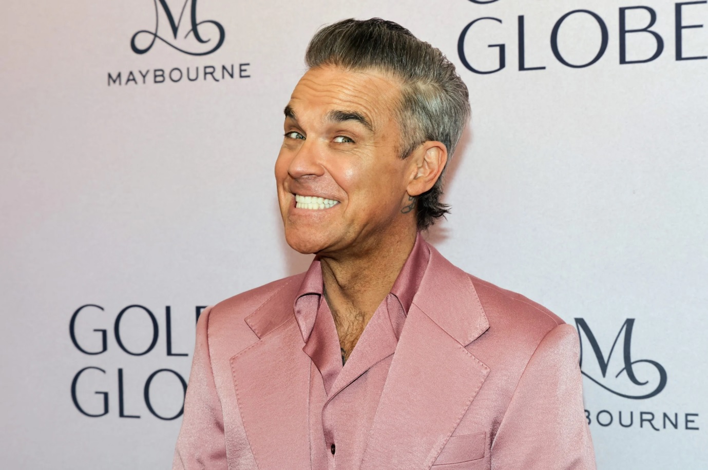 Robbie Williams perd 14 millions d’euros en Suisse : les dessous d’un fiasco immobilier