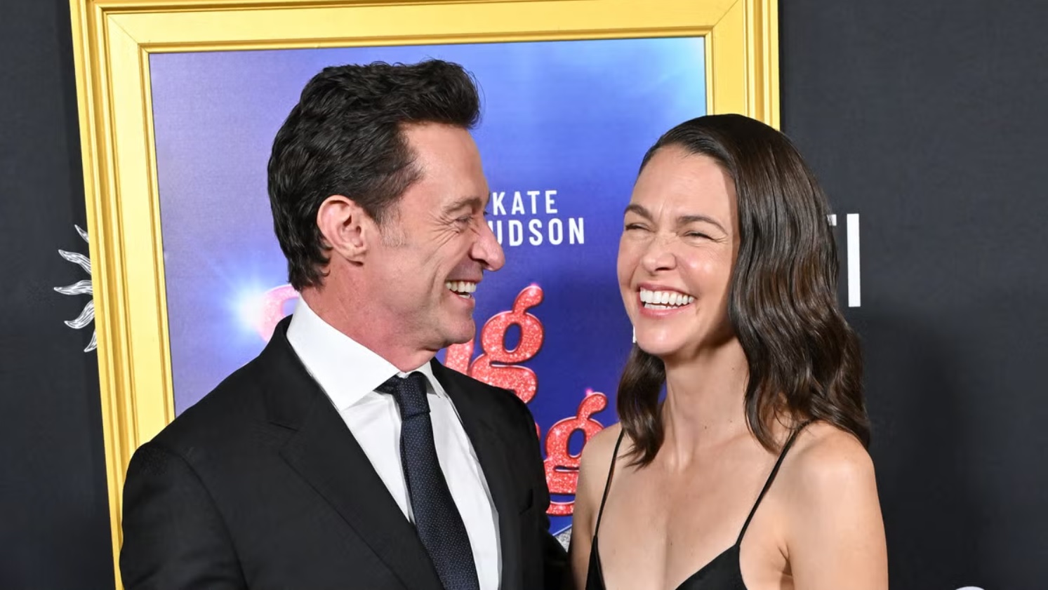 hugh-jackman-officialise-relation-sutton-foster-tapis-rouge-los-angeles-2