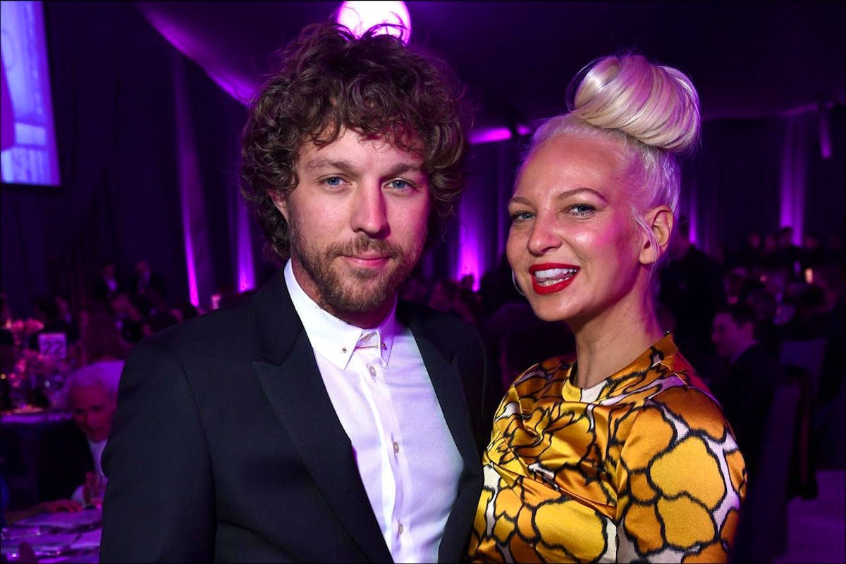 Divorce explosif : Sia et son ex-mari se livrent une guerre judiciaire féroce pour la garde de leur fils sur fond d'accusations très graves