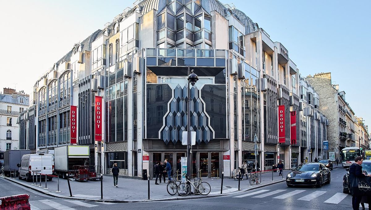 Un repas privé avec François Hollande, une journée de tournage avec Franck Dubosc... : des expériences humaines inédites mises aux enchères à Paris