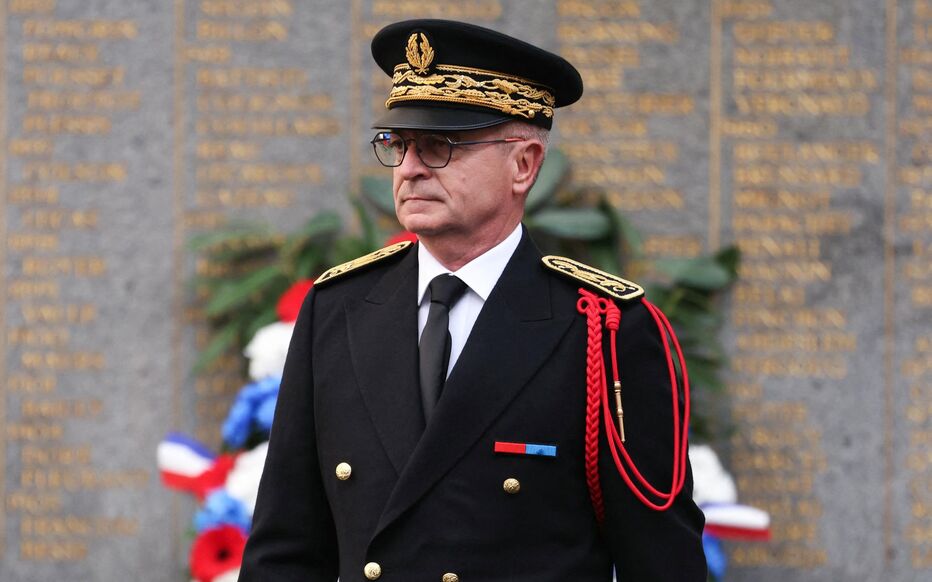 Après le vol spectaculaire au Louvre, le nouveau préfet de police se dit « fermement opposé » à un commissariat dans le musée