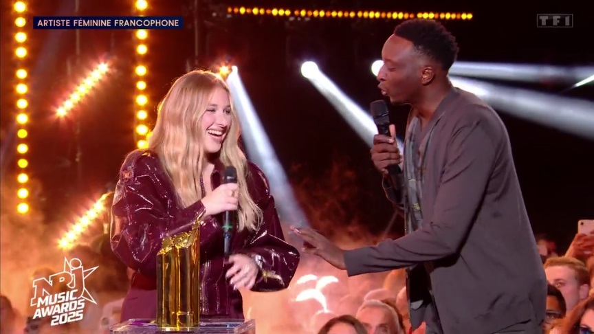 Non merci ! : Héléna Bailly recadre Ahmed Sylla en direct aux NRJ Music Awards 2025
