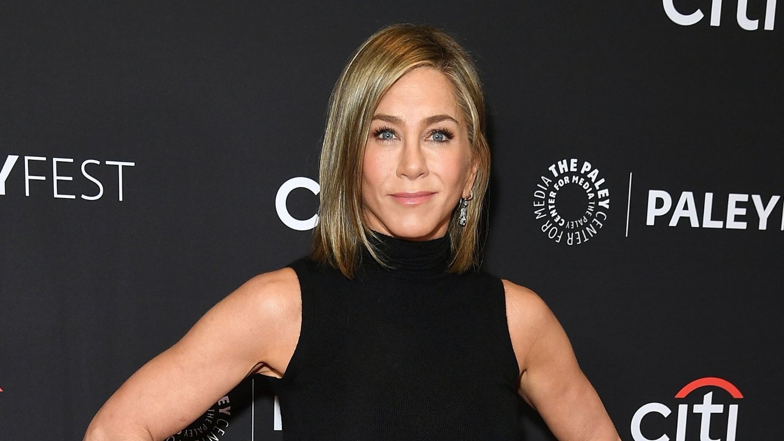 Jennifer Aniston officialise sa relation avec Jim Curtis dans avec une déclaration d'amour très touchante sur Instagram