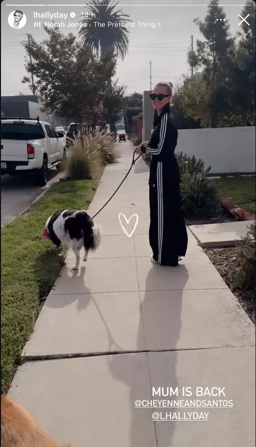 Laeticia Hallyday : après la vente de la villa de Marnes-la-Coquette, l'ex-femme de Johnny retrouve sa vie californienne et reprend ses habitudes