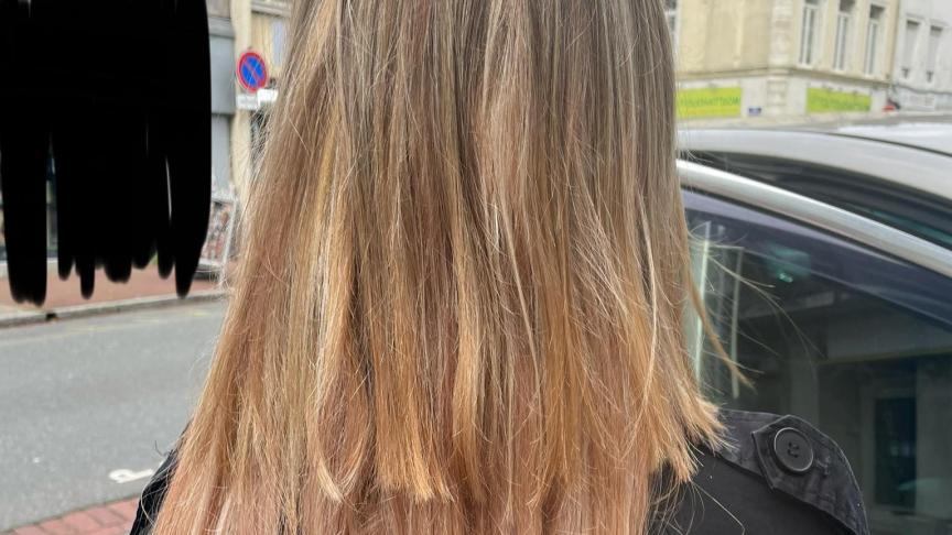 260 euros pour cette horreur : une mère porte plainte après une coupe jugée horrible sur sa fille