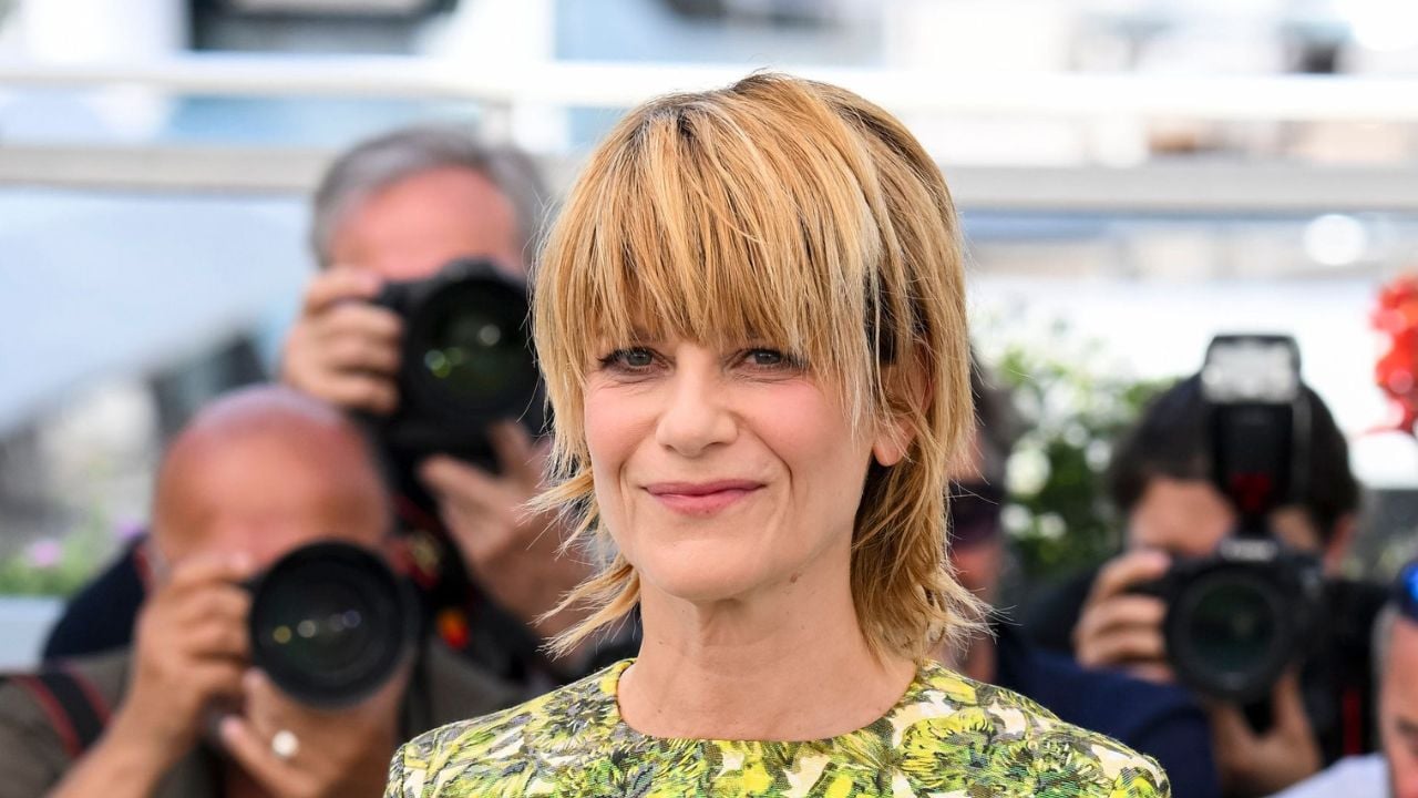 Marina Foïs cash sur l’argent, les crèmes et les massages : ses confidences qui font le buzz