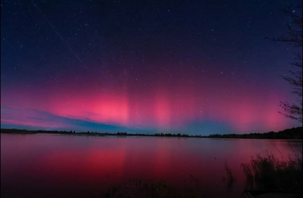 Aurores boréales en France : voici les plus belles photos de ce spectacle céleste à couper le souffle