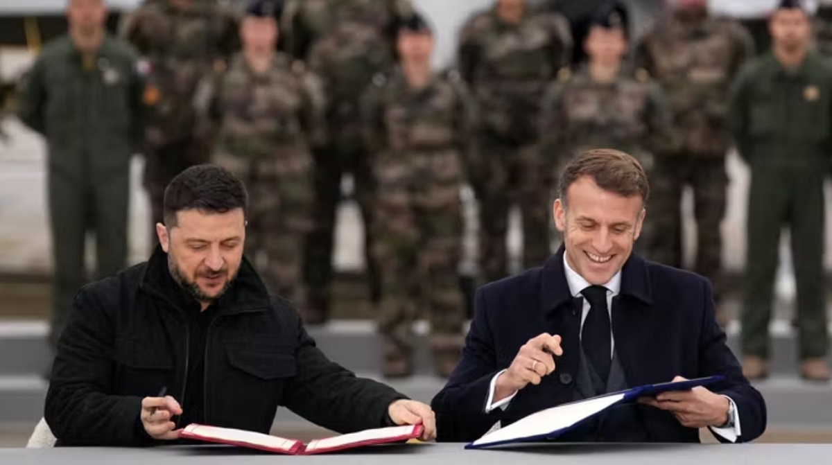 Emmanuel Macron et Volodymyr Zelensky : un accord historique pour 100 Rafale français destinés à l’Ukraine