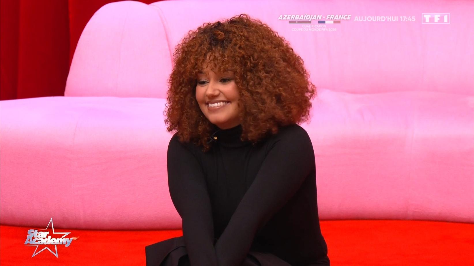 Ils n’en reviennent pas : Léna Situations débarque à la Star Academy et leur réaction devient virale