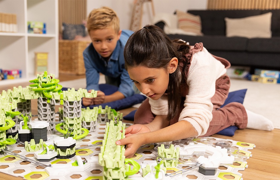 Gravitrax : 3 bonnes raisons de craquer pour le circuit de billes Skytrax de Ravensburger