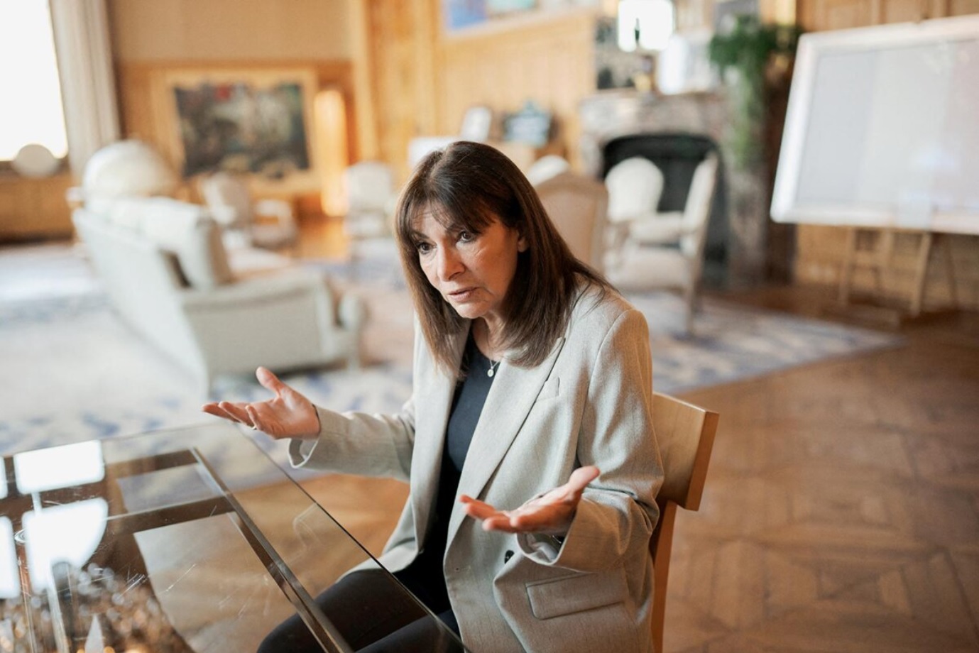 Anne Hidalgo : les confidences très tendues d'Emmanuel Grégoire qui relancent la bataille pour Paris