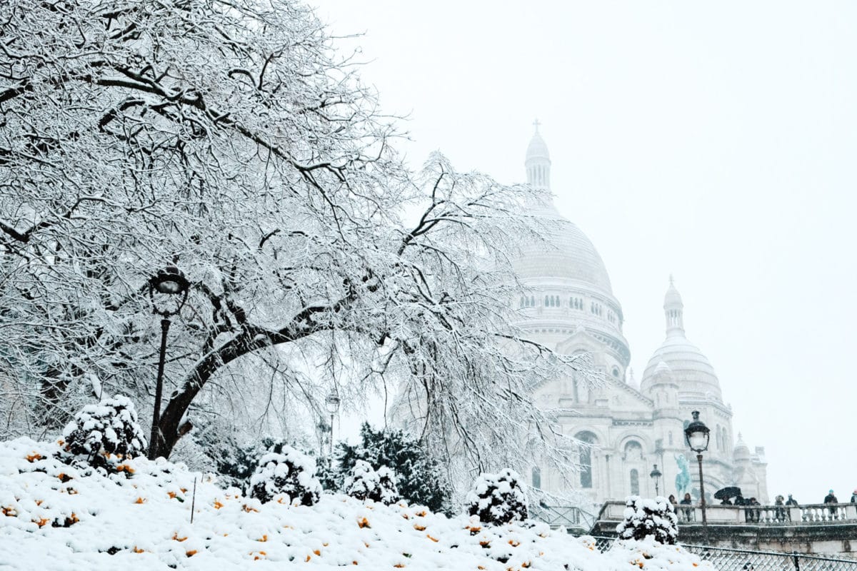 Paris sous la neige : les célébrités dévoilent leurs stories féeriques