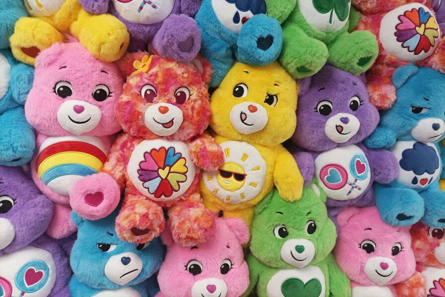 Les Bisounours : les peluches cultes font un retour magique pour Noël !