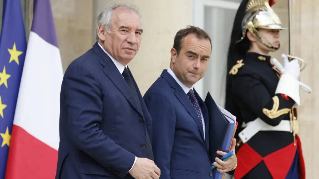 Bloquons tout : la cérémonie de passation à Matignon menacée par les mobilisations