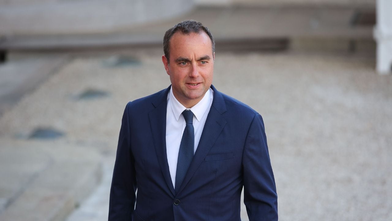 Sébastien Lecornu : qui est Julie, la femme (très) discrète du nouveau Premier ministre ?