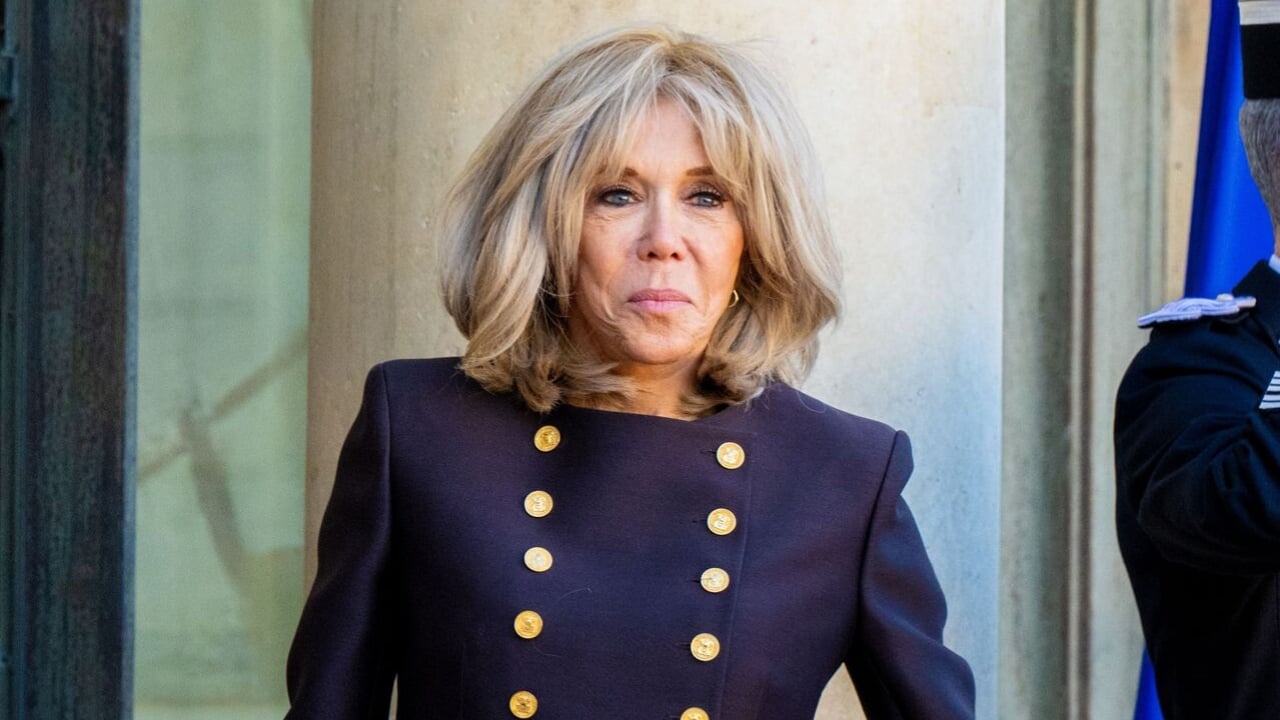 Brigitte Macron : son secret pour une coiffure toujours impeccable à 72 ans