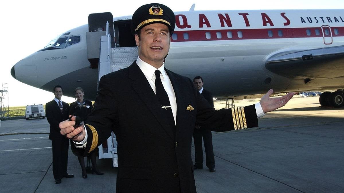 John Travolta vend sa mégavilla de rêve en Floride avec piscine olympique, 222 hectares et... 2 places de parking pour avion !