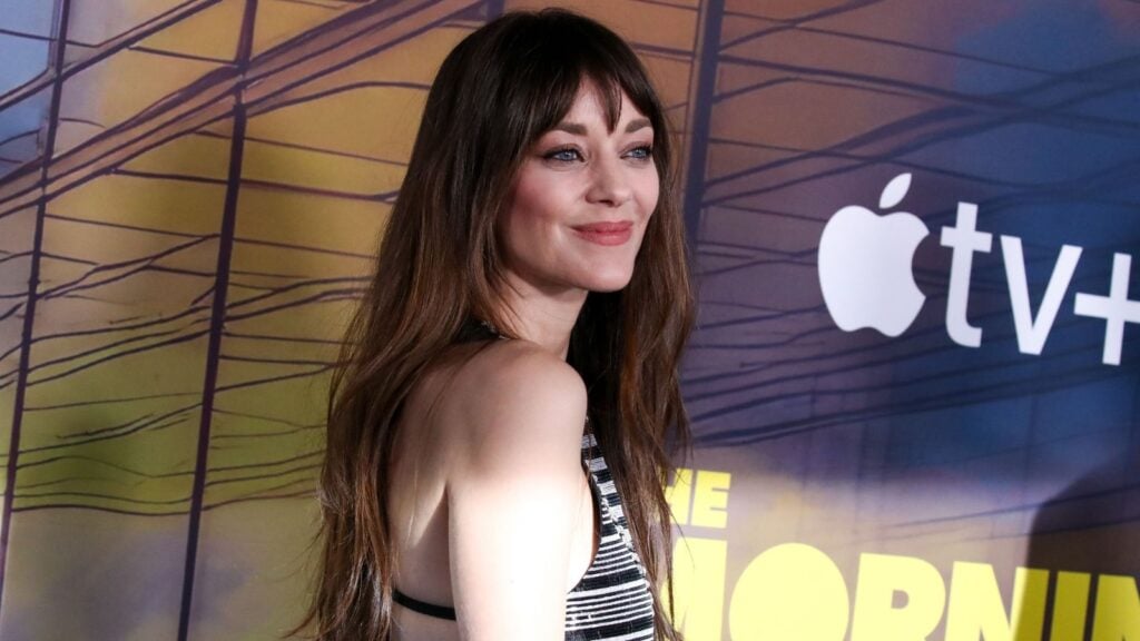 Marion Cotillard métamorphosée : sa nouvelle coupe de cheveux la rajeunit de 15 ans