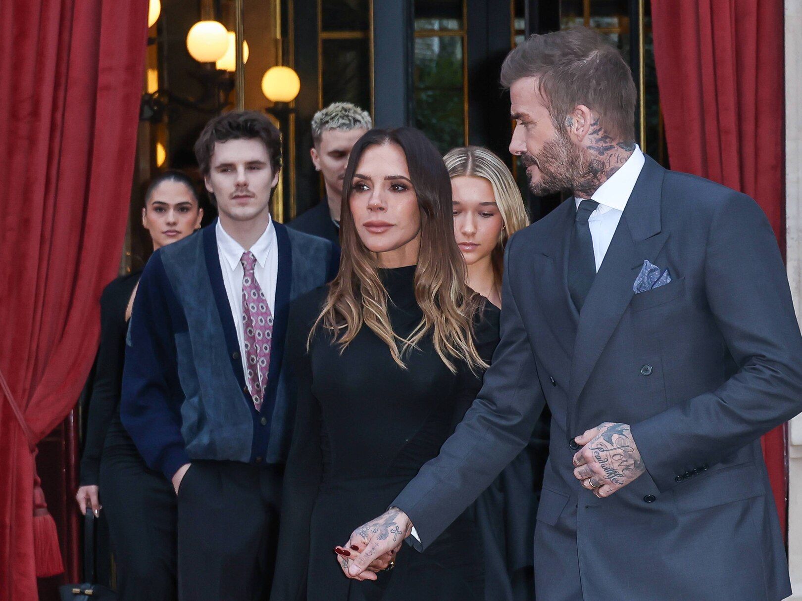 Victoria Beckham r&eacute;agit au message de Harper pour Brooklyn&nbsp;: ce d&eacute;tail qui intrigue