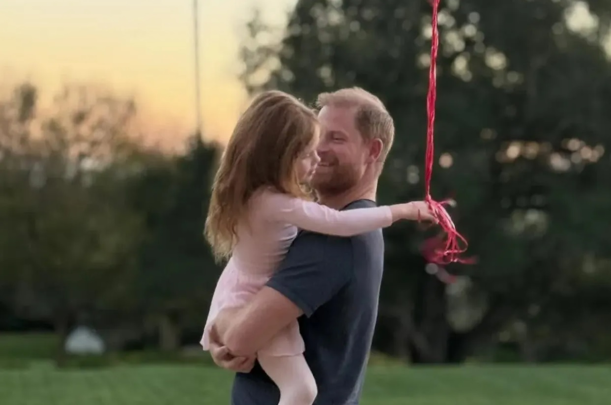 lilibet-ressemble-prince-harry-photo-saint-valentin-meghan-markle