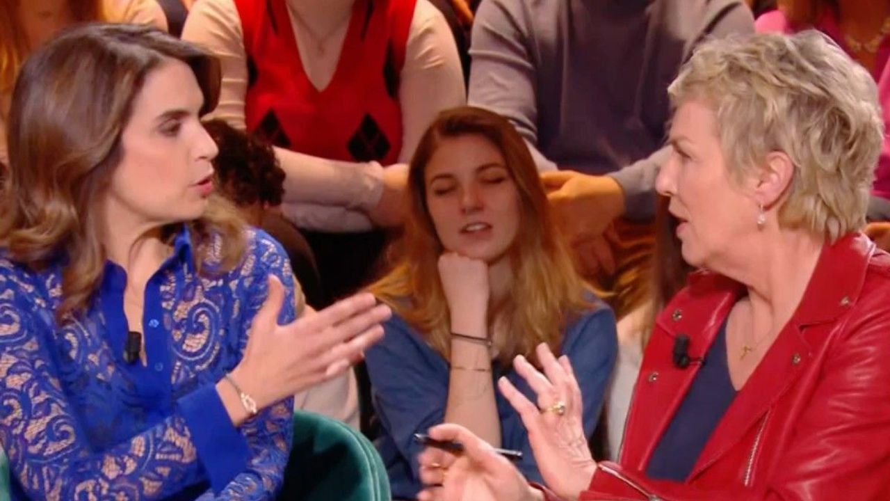 J'attends un Cash Investigation sur France Télévisions : l'échange très tendu entre Sonia Mabrouk et Élise Lucet face à Léa Salamé