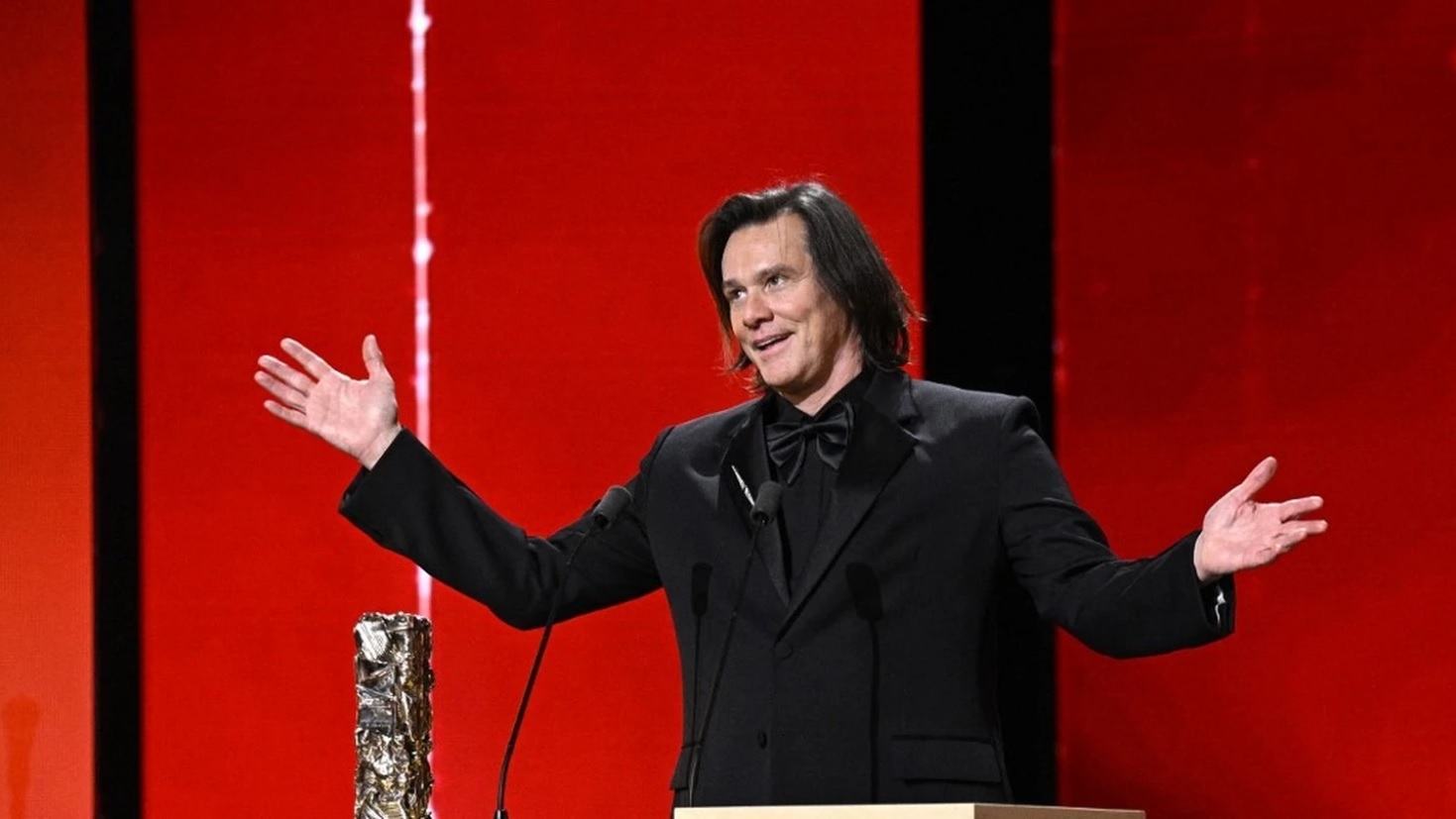 &ldquo;Je vous aime maintenant et pour toujours&rdquo;&nbsp;: Jim Carrey, tr&egrave;s &eacute;mu aux C&eacute;sar 2026, bouleverse l&rsquo;Olympia