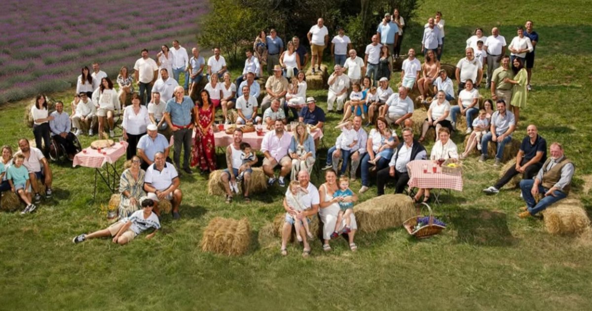 Ils ont tout quitt&eacute;&hellip; Ce couple embl&eacute;matique de L&rsquo;amour est dans le pr&eacute; contraint de vendre sa maison apr&egrave;s un trou de 1,5 million d&rsquo;euros