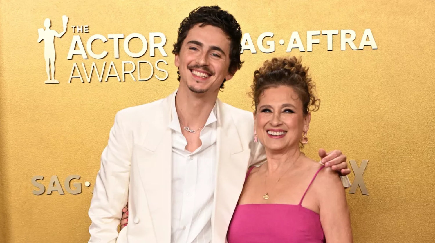 Timothée Chalamet aux Actor Awards 2026 : ce geste inattendu pour sa mère qui a éclipsé Kylie Jenner