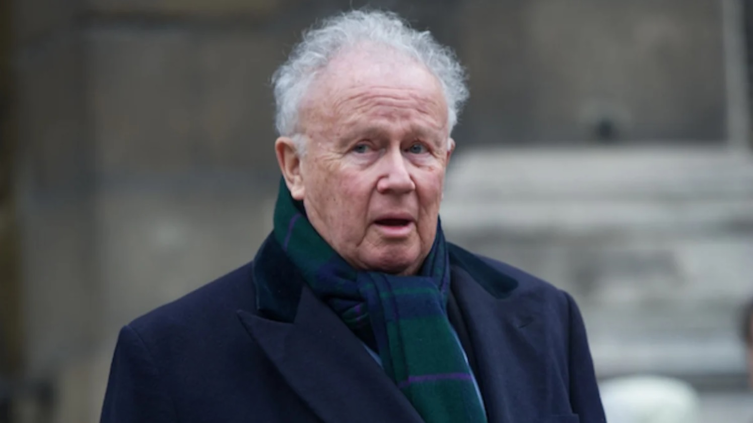 &Agrave; 96 ans, Philippe Bouvard sort de sa retraite pour soutenir un candidat influent aux municipales