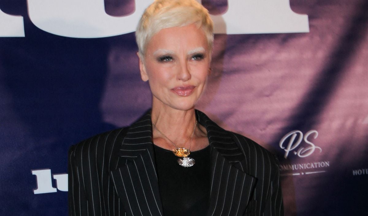 Adriana Karembeu choque ses fans avec une coupe ultra courte&nbsp;: son nouveau visage fait r&eacute;agir tout Paris