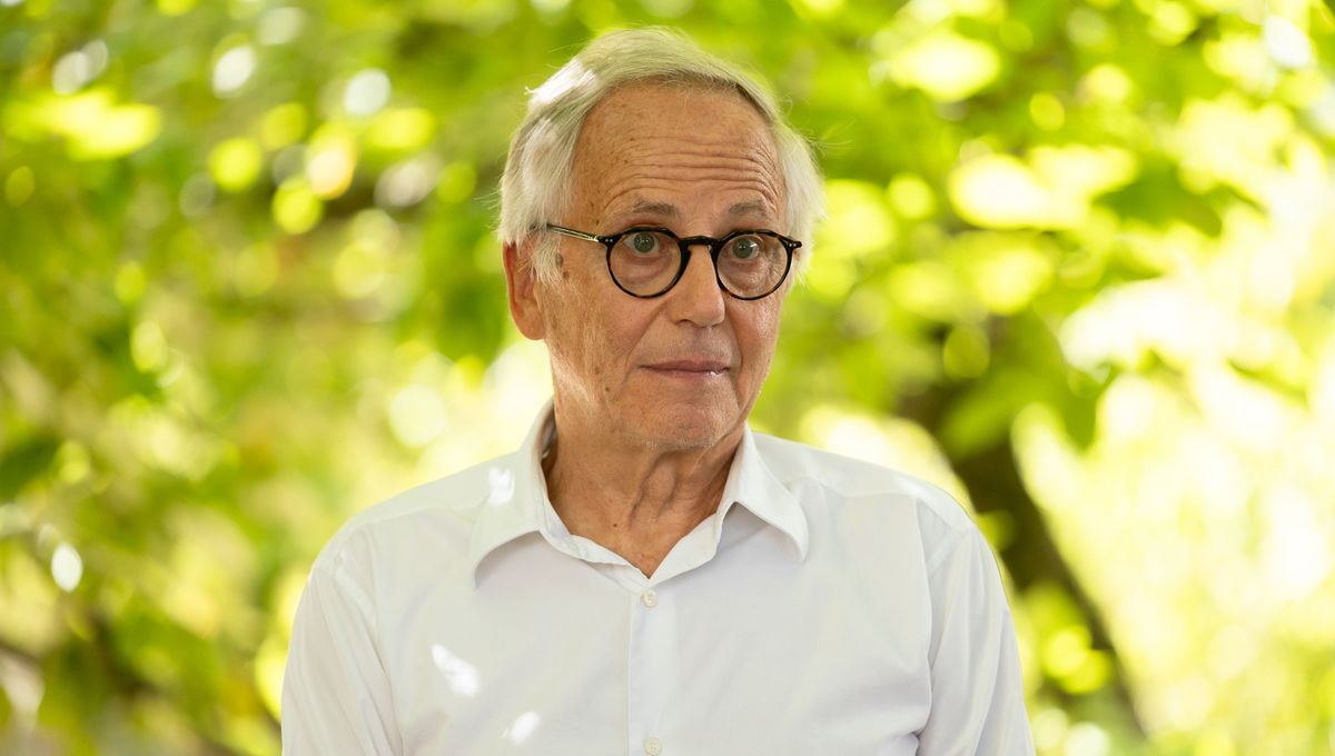 J&rsquo;ai envie de les &eacute;trangler&nbsp;: l'&eacute;norme coup de gueule de Fabrice Luchini contre les journalistes et les politiques