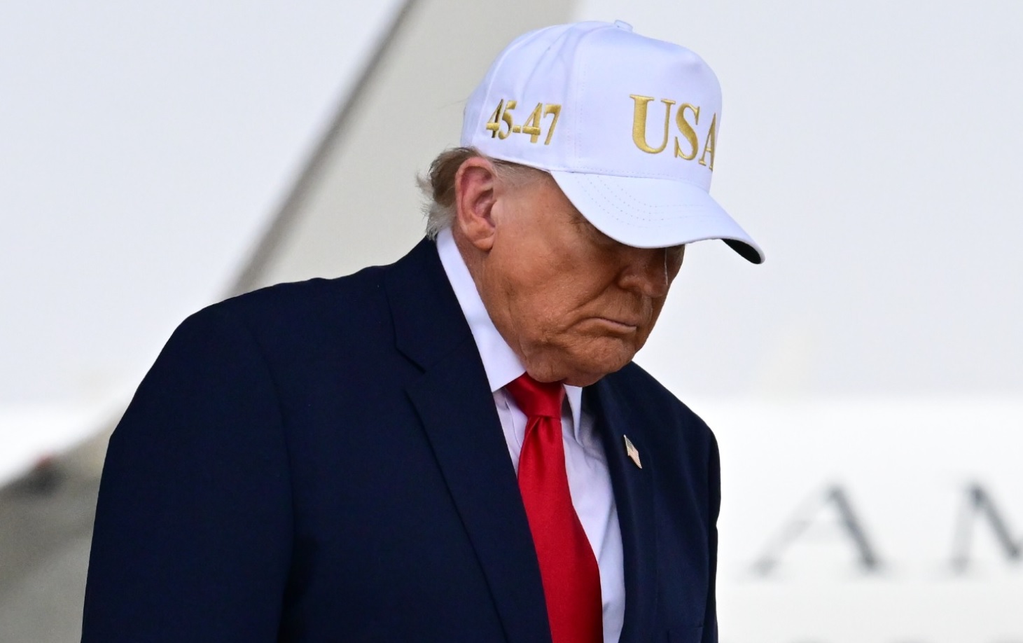 Le p&eacute;trole s&rsquo;envole, Donald Trump sort l&rsquo;arme ultime&nbsp;: 172 millions de barils lib&eacute;r&eacute;s des r&eacute;serves strat&eacute;giques am&eacute;ricaines