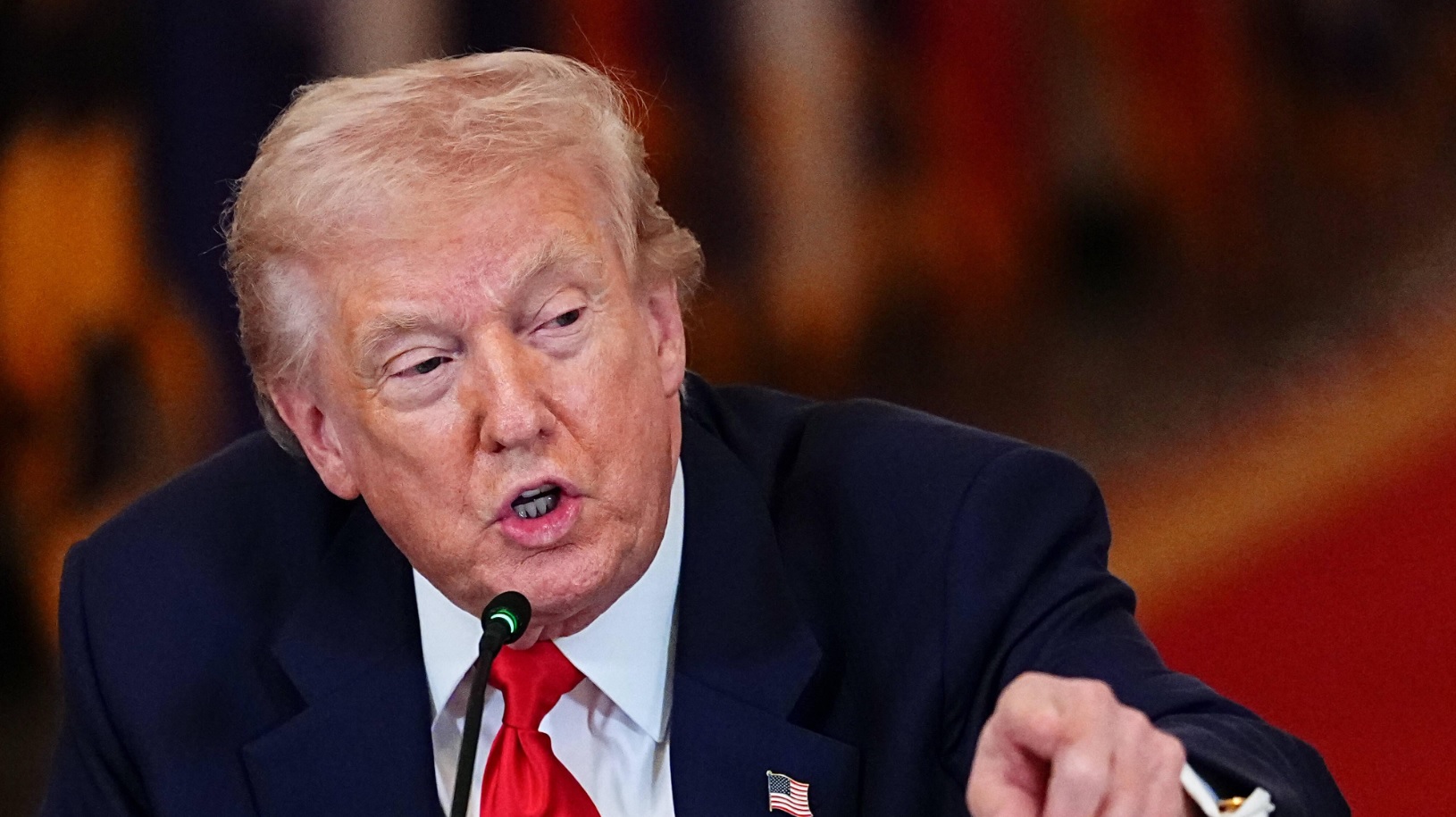 Nous frapperons tr&egrave;s fort&nbsp;: la d&eacute;claration de Donald Trump qui inqui&egrave;te la sc&egrave;ne internationale