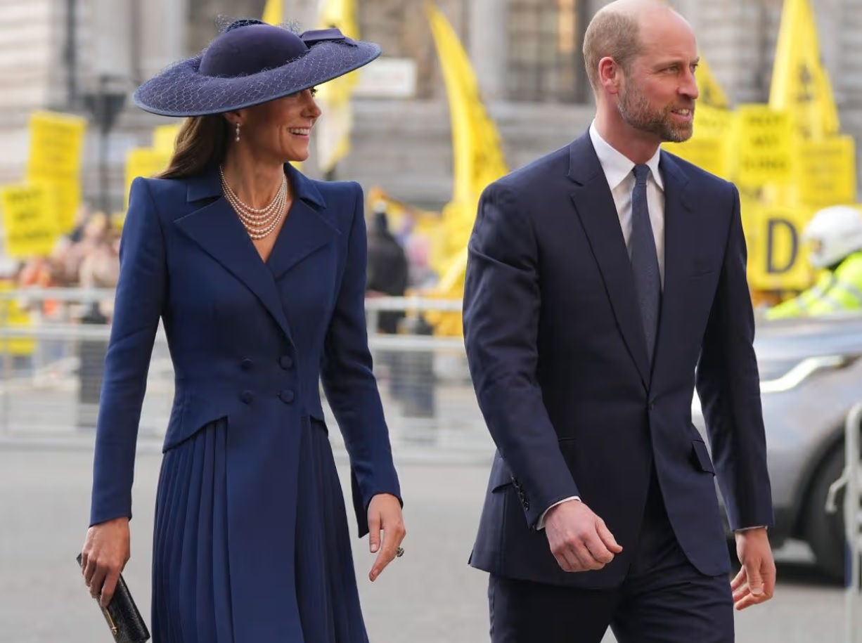 Kate Middleton, William et Charles III hu&eacute;s &agrave; Westminster&nbsp;: ces images qui relancent le d&eacute;bat sur la monarchie britannique