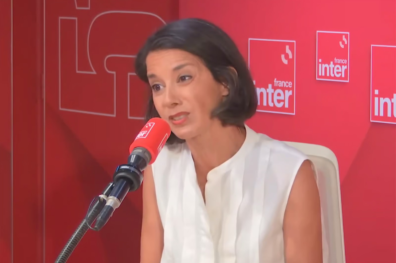 Ta responsabilit&eacute; est engag&eacute;e&nbsp;: Sophia Aram charge Nagui dans une lettre qui fait trembler France Inter