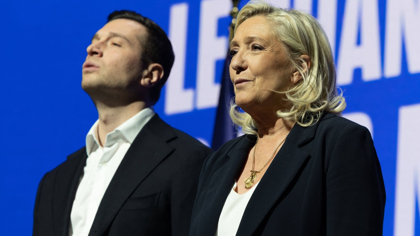 Bravo &agrave; nos 70 maires&nbsp;: le message de Marine Le Pen qui en dit long sur la strat&eacute;gie du RN