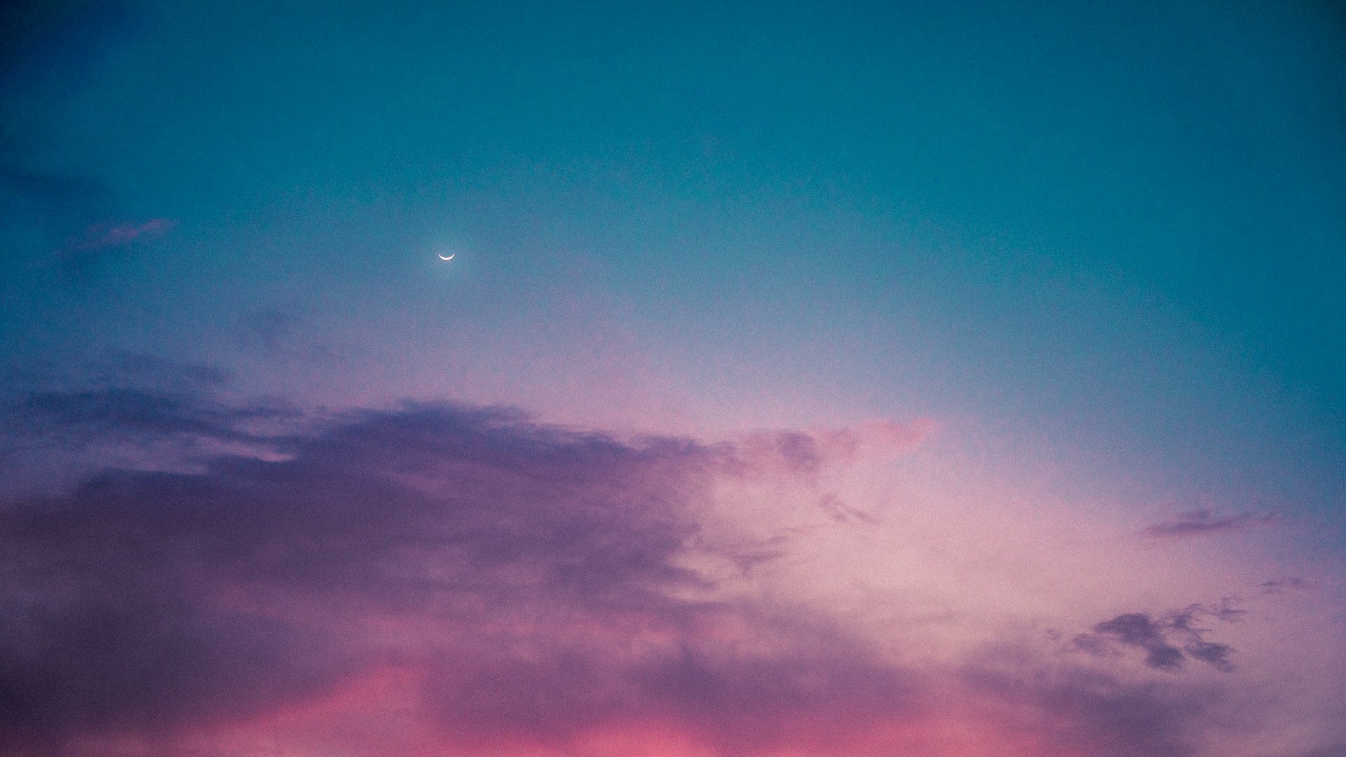 C&rsquo;est elle qui d&eacute;cide de la date de P&acirc;ques&nbsp;: ce r&ocirc;le m&eacute;connu de la lune rose va vous &eacute;tonner