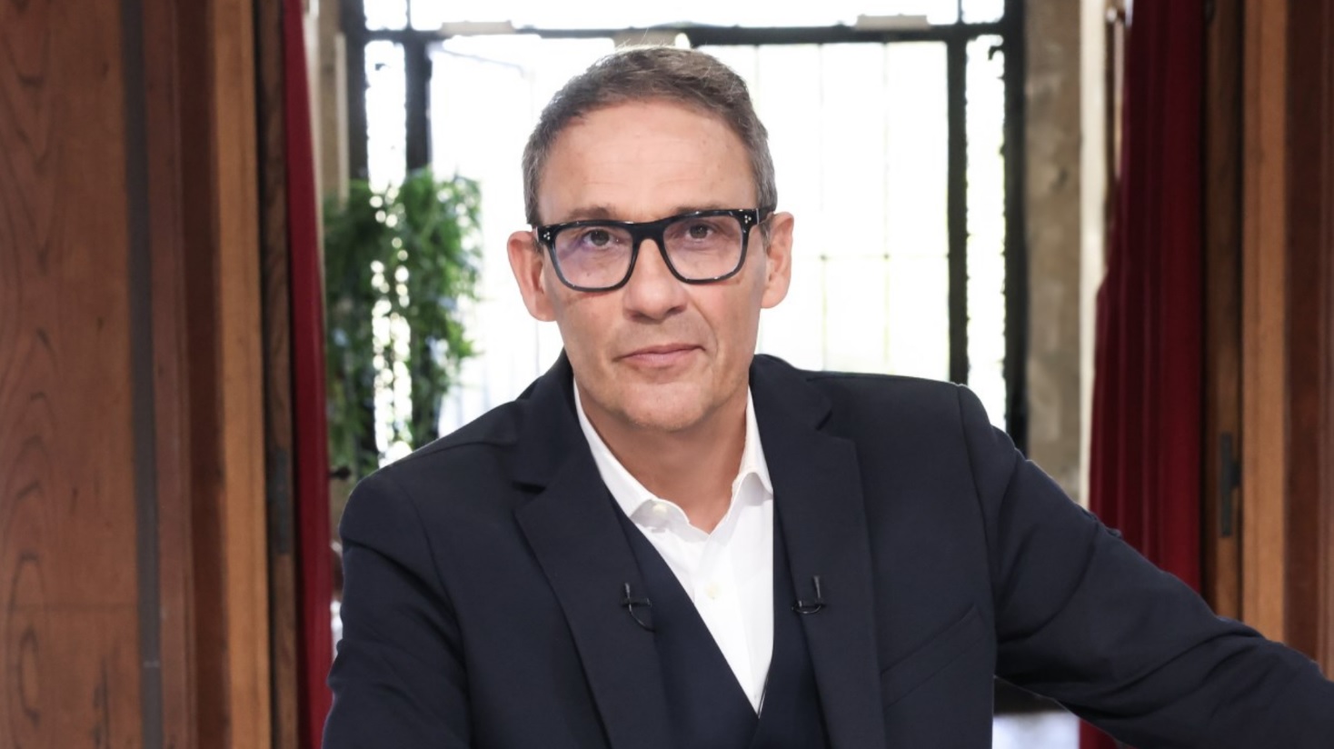 Julien Courbet dévoile enfin pourquoi tout le monde le voit partout